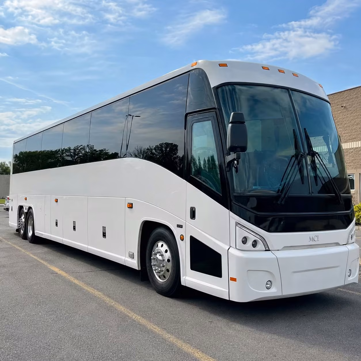 charter buses to toyota arena and ontario concerts from moreno valley